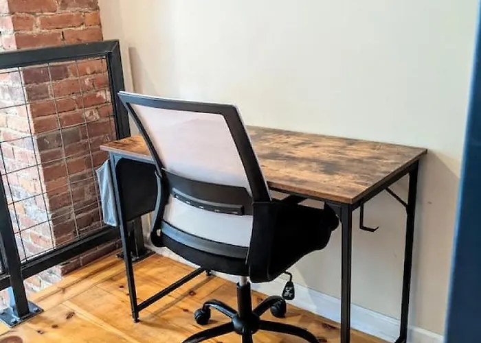 Hostwise - The Ocala - Free Parking, Cool Space, Spiral Stairs Pittsburgh